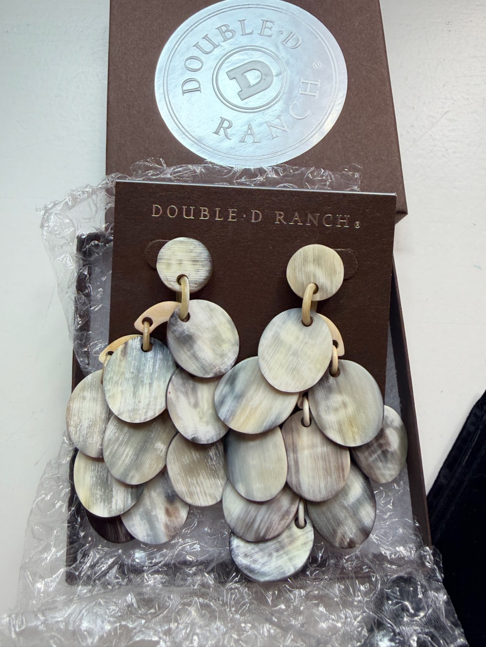 Double D Ranch Bone Chandelier Earrings NIB - Picture 2 of 13